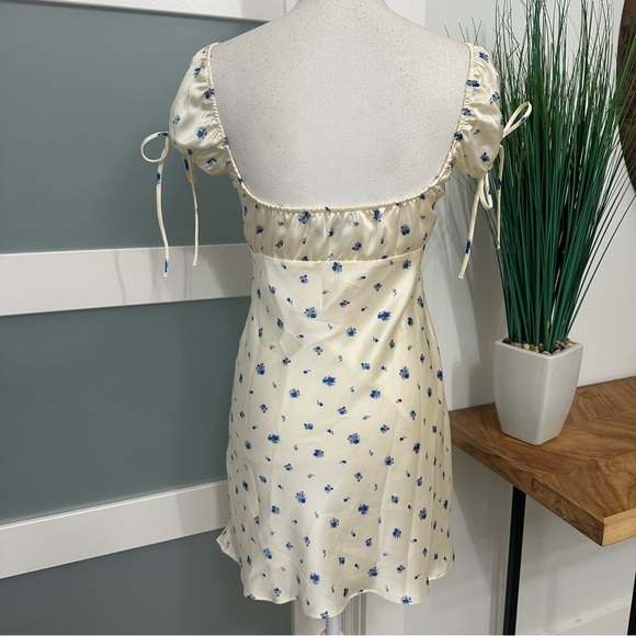 Zara Babydoll Mini Floral Dress SZ Medium Cream Blue Cottagecore GUC READ - Picture 8 of 8